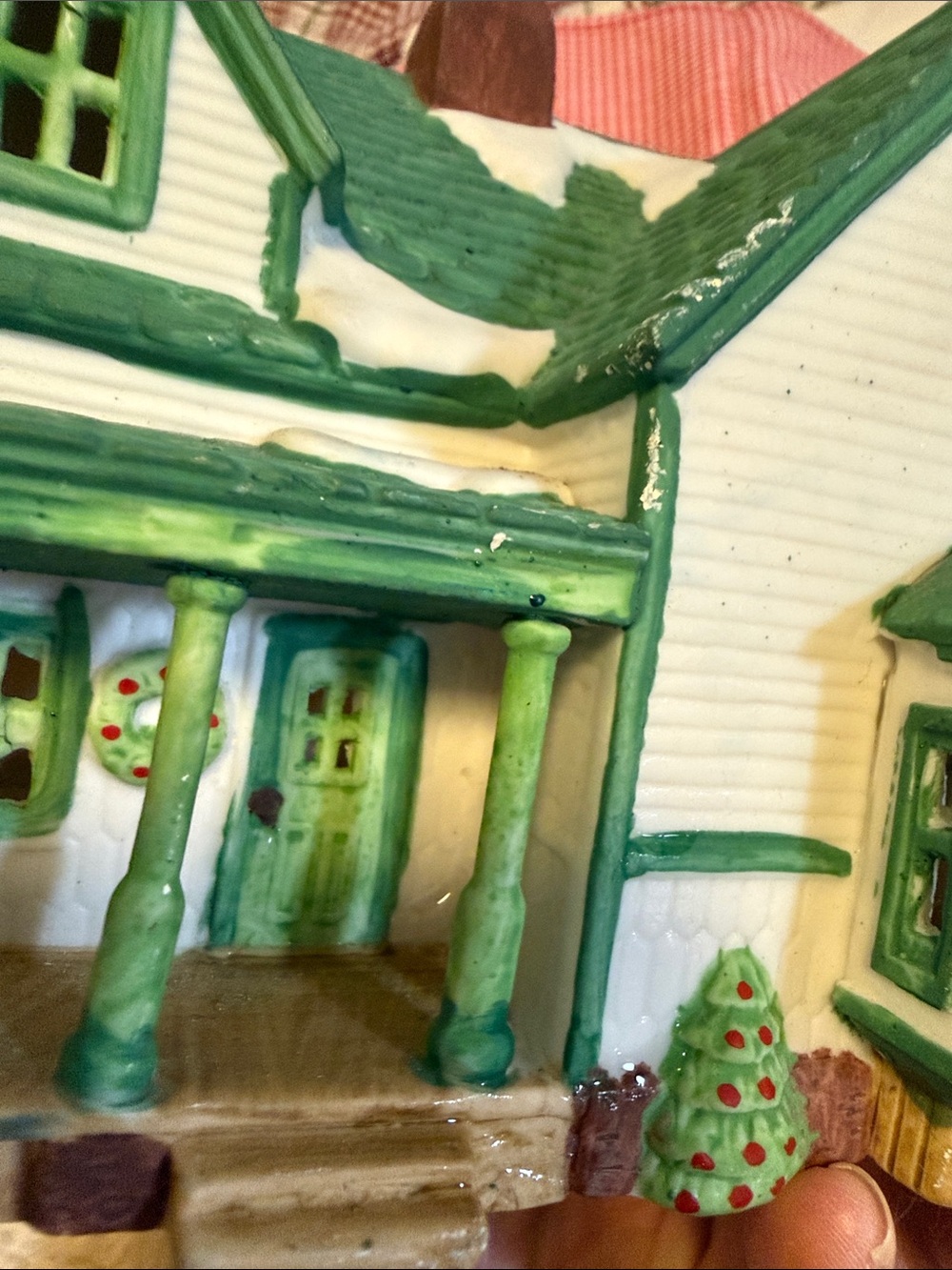 Vintage and retired Department 56 Green Roof White Siding Holiday farmhouse - Picture 10 of 10
